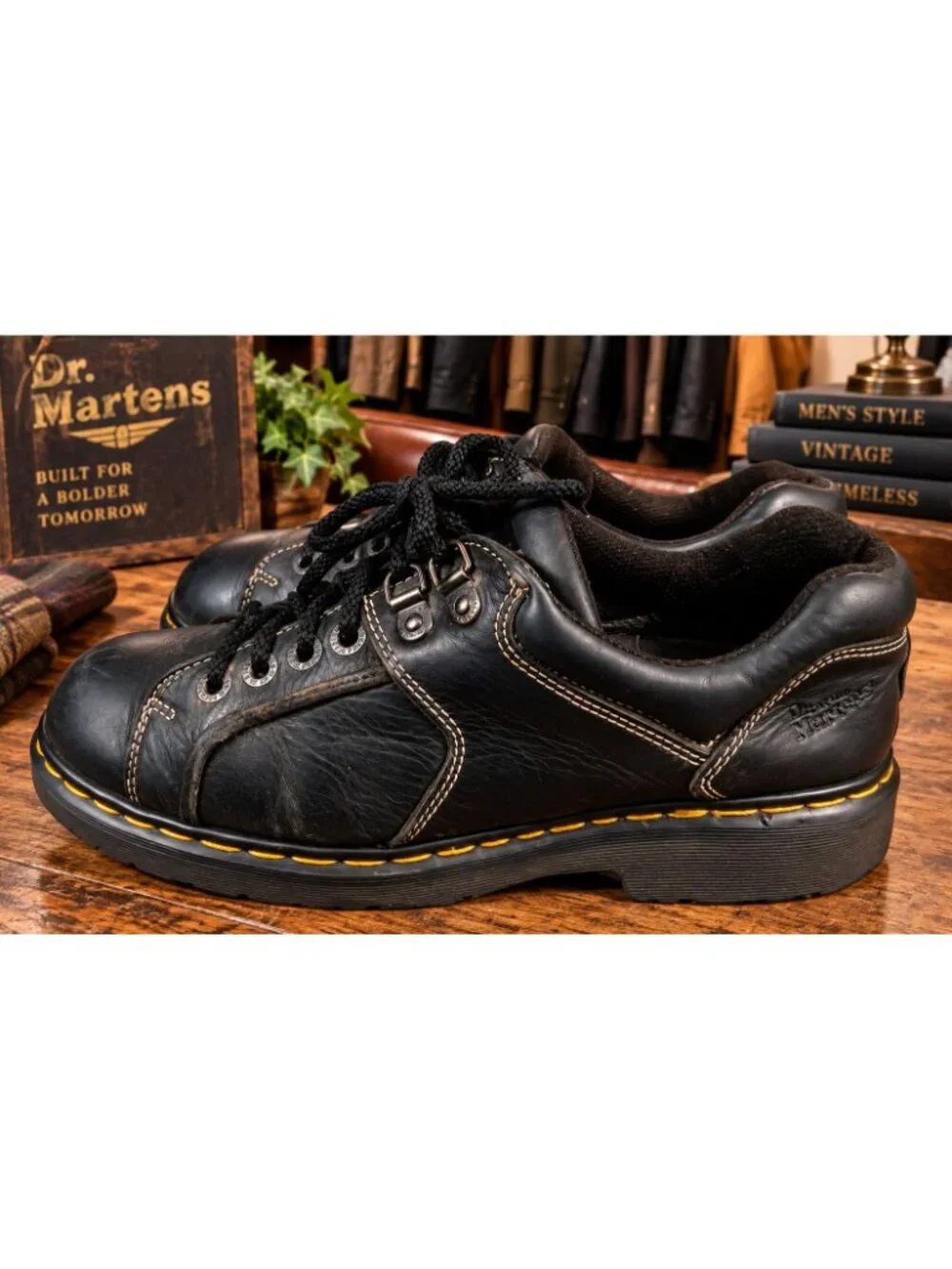 Vintage Dr Martens 9351 Men's 10 Black Leather Ridgeback Oxford Made England